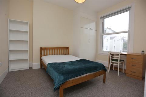 4 bedroom maisonette to rent, Powis Road, Brighton