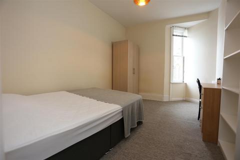 4 bedroom maisonette to rent, Powis Road, Brighton