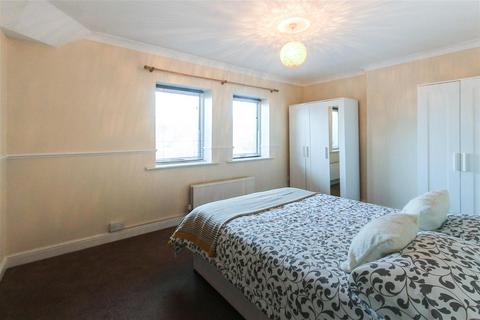 2 bedroom flat to rent, Sophia Walk, Cardiff CF11