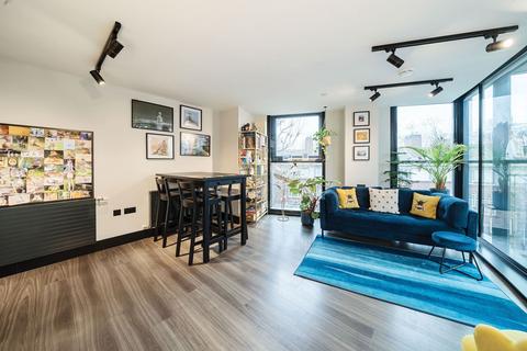 2 bedroom apartment for sale, Tower Bridge Road, London, SE1