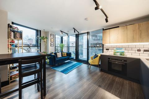 2 bedroom apartment for sale, Tower Bridge Road, London, SE1