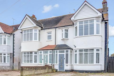 4 bedroom semi-detached house for sale, Sandringham Road, Southchurch SS1