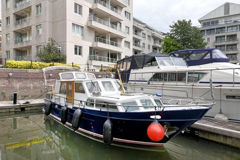 1 bedroom houseboat for sale, Chelsea HArbour, london SW10