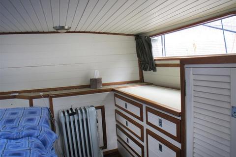 1 bedroom houseboat for sale, Chelsea HArbour, london SW10