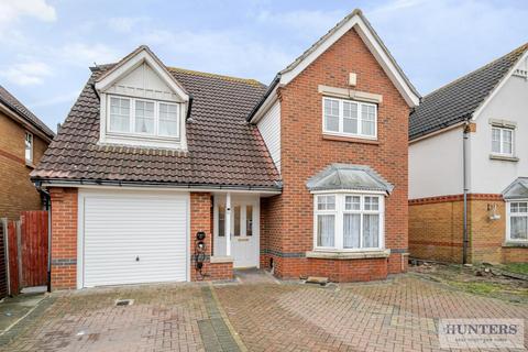 4 bedroom house for sale, Greenhaven Drive, Thamesmead