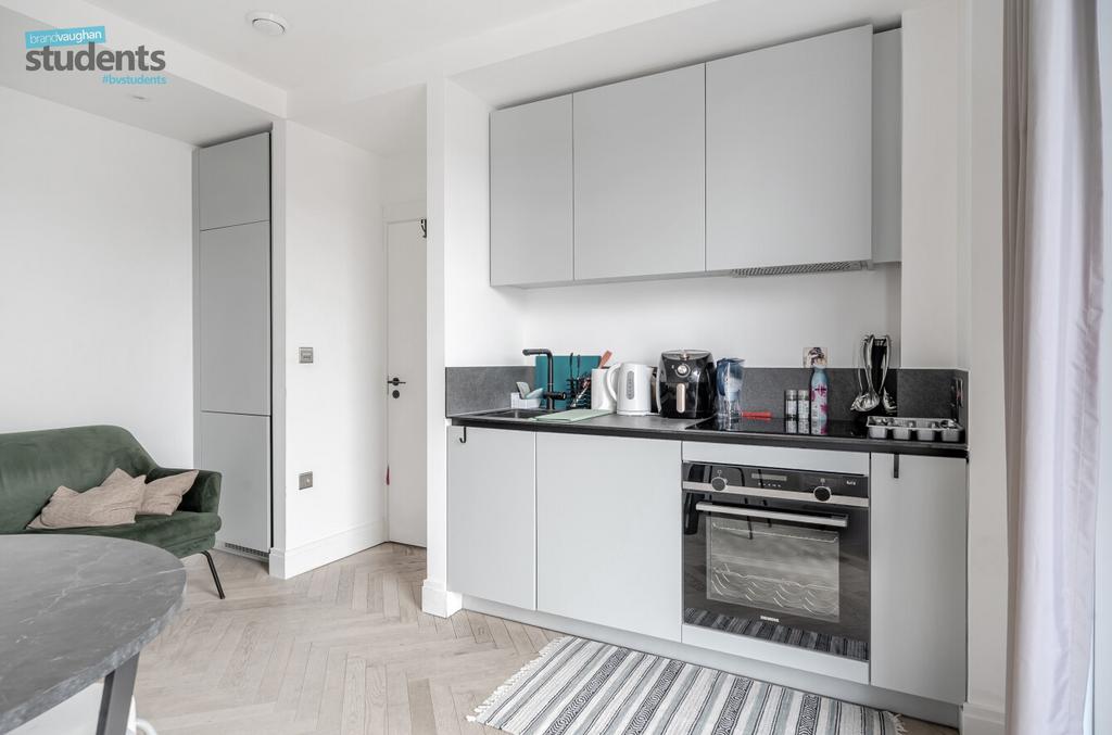 3e15098a-1929-429...