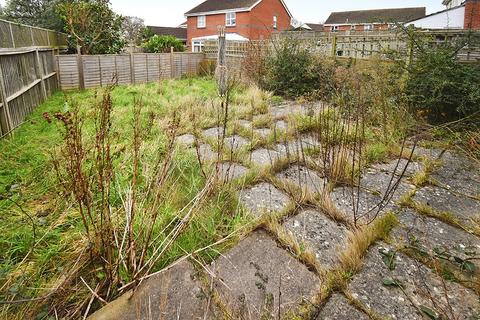 43 Grecian Way, Exeter, EX2 5PF
