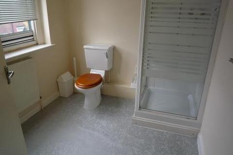 2 bedroom apartment to rent, Clarence Street, Bramley, Leeds