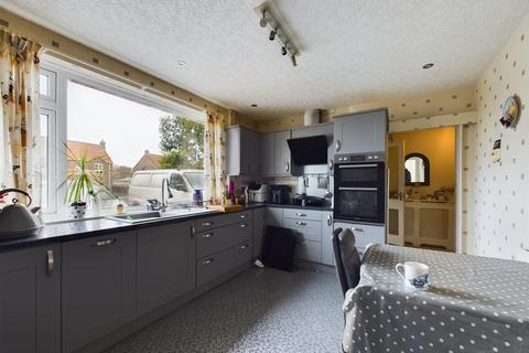 2 bedroom detached bungalow for sale, Main Road, Maltby Le Marsh LN13