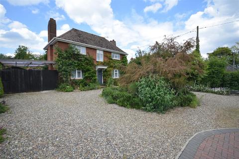 3 bedroom detached house for sale, Halesworth