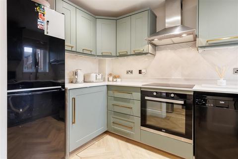 17 Green Close, Epping Green, Epping, CM16 6PS