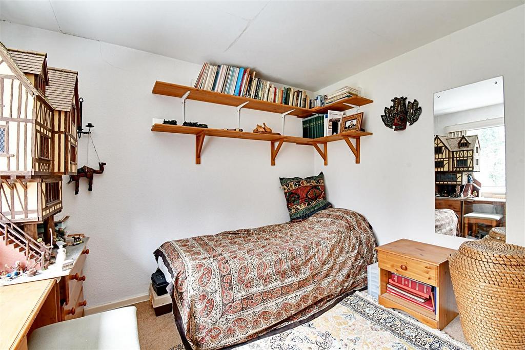 Bedroom 2 2.jpg