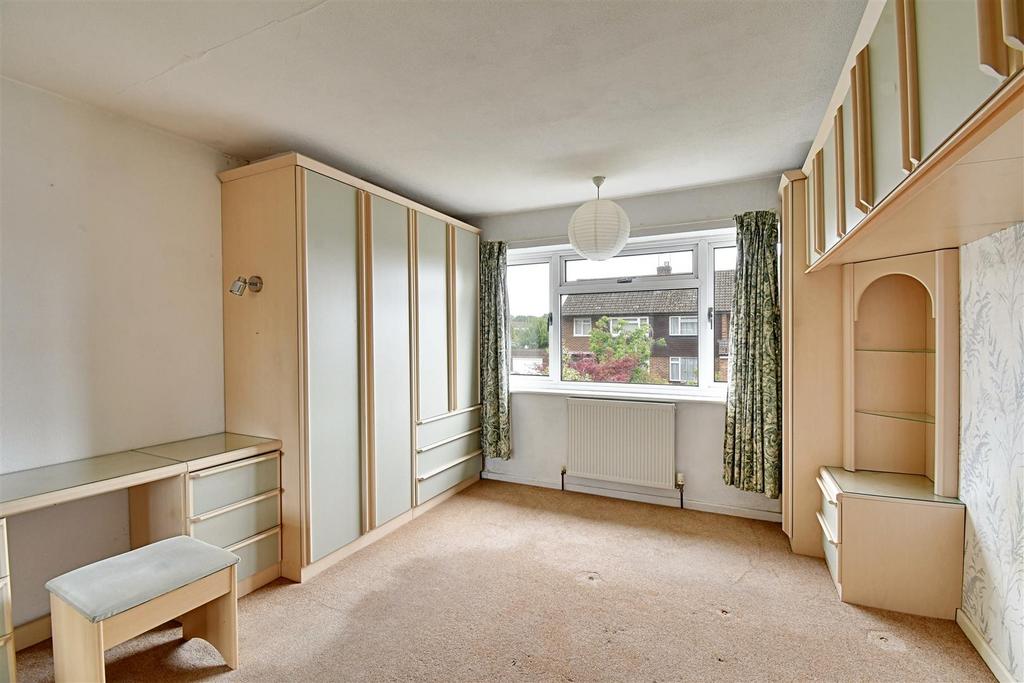 Bedroom 1 1.jpg