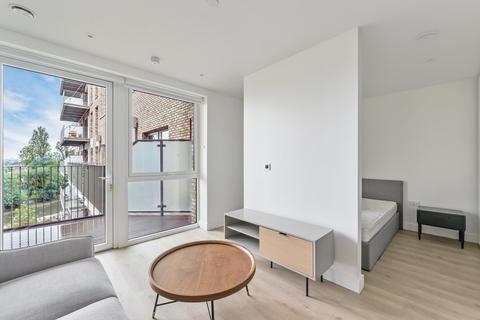 Studio to rent, Celeste House, Grand Union, London, HA0