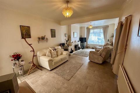 20 Lyndhurst Road, London, E4 9JU