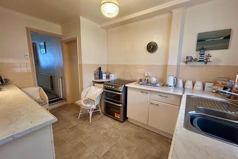 20 Lyndhurst Road, London, E4 9JU