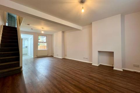 2 bedroom end of terrace house for sale, Charter Street, Chatham