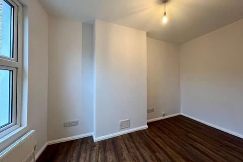 2 bedroom end of terrace house for sale, Charter Street, Chatham