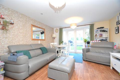 2 bedroom end of terrace house for sale, Wellesley Way, Newport