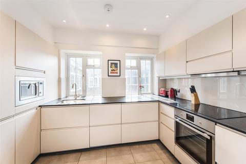 2 bedroom apartment for sale, Princes Court, SW3