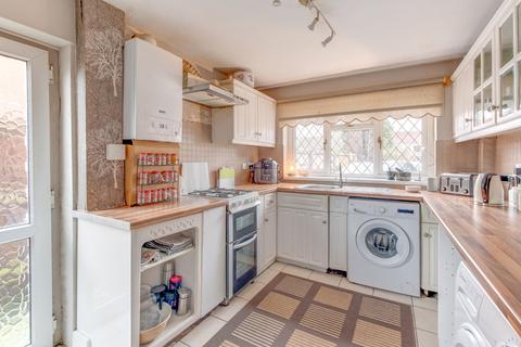 4 bedroom semi-detached house for sale, Stratford Road, Hockley Heath, Solihull, West Midlands, B94