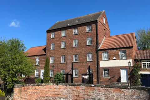 2 bedroom apartment for sale, Caistor Road, Market Rasen, LN8