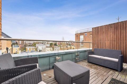 3 bedroom maisonette for sale, Penthouse Apartment, Yoo Building, 17 Hall Road, St Johns Wood, NW8