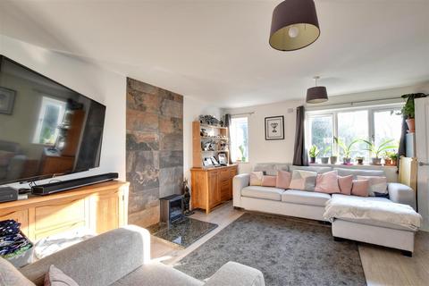 3 bedroom end of terrace house for sale, Marchants Drive, Camber, Rye