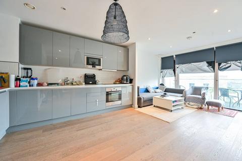 1 bedroom flat for sale, Rutherford Heights, Elephant and Castle, London, SE17