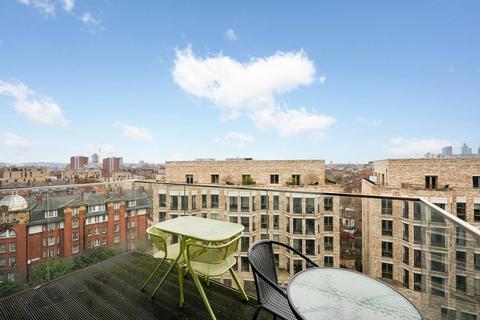 1 bedroom flat for sale, Rutherford Heights, Elephant and Castle, London, SE17