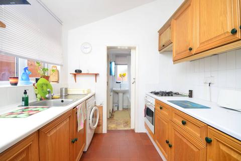 2 bedroom house to rent, Station Road, Forest Gate, London, E7