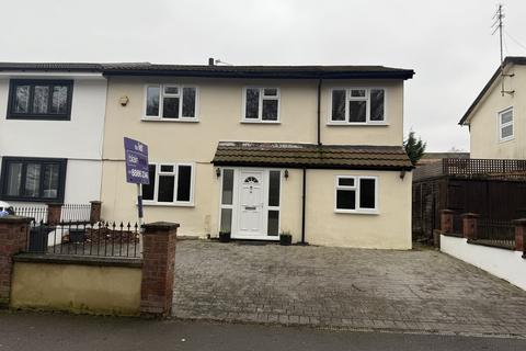 5 bedroom semi-detached house to rent, Glenbrook South, Enfield EN2