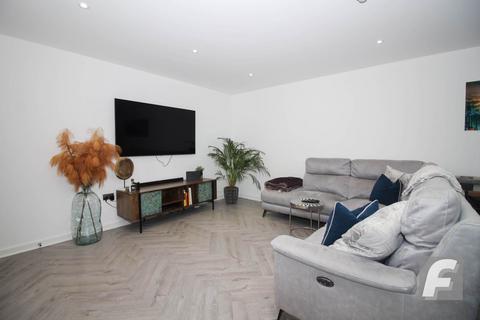 2 bedroom apartment for sale, Allbrook House, Chorleywood