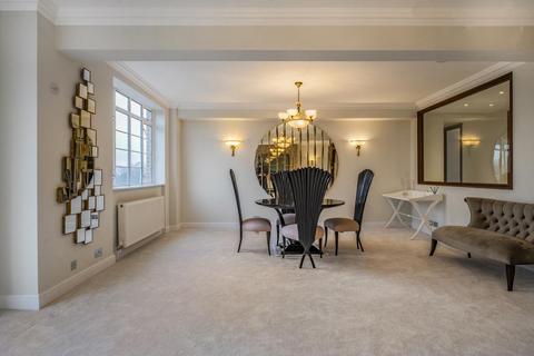 3 bedroom flat for sale, St James Close,  St Johns Wood,  NW8