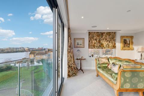 5 bedroom townhouse for sale, Stevenage Road, London, SW6