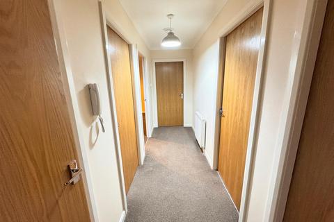 2 bedroom flat to rent, Caledonian Gate, Coatbridge ML5