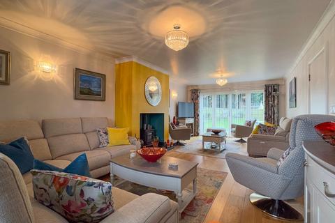 4 Nursery Close, Collingham, Newark, NG23 7BL
