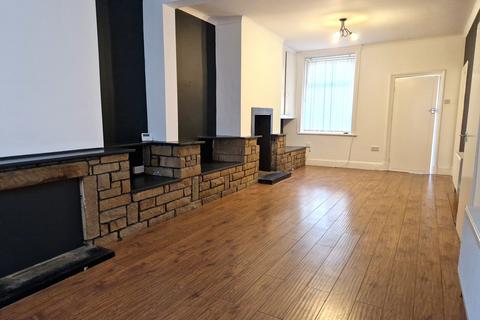 3 bedroom terraced house to rent, Bolland Street, Barnoldswick BB18