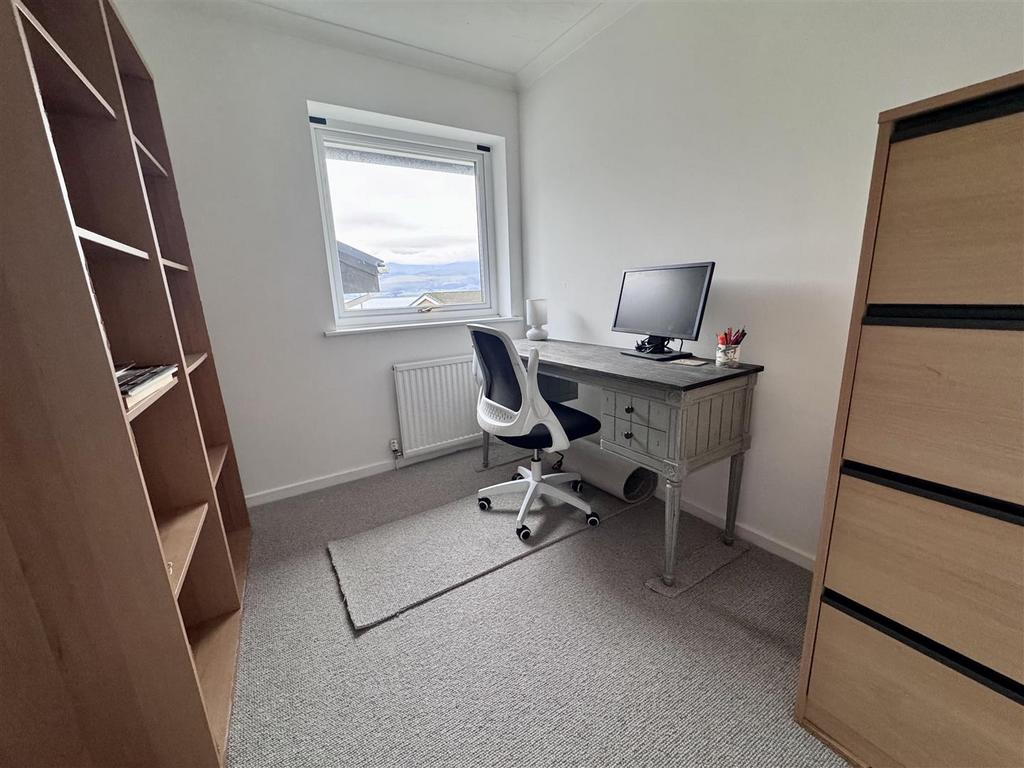 Bedroom 4/Study