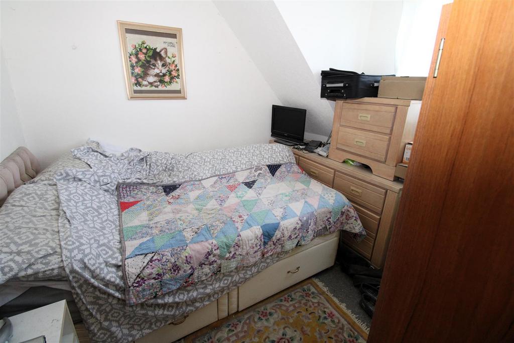Annexe bedroom.JPG