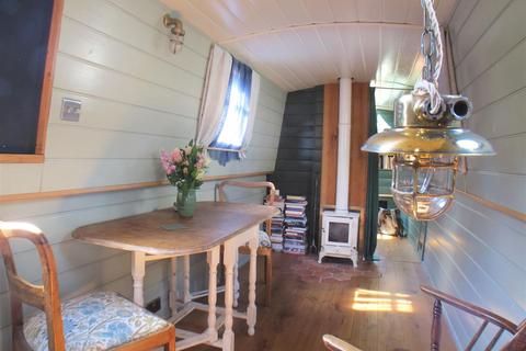 1 bedroom houseboat for sale, Lisson Grove, London NW8