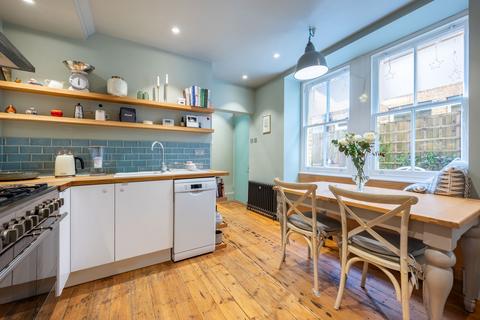 1 bedroom flat for sale, Oxenford Street, Peckham, SE15