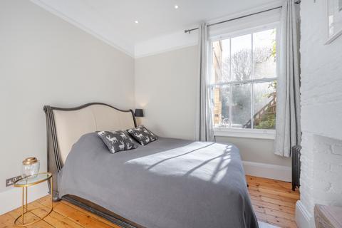 1 bedroom flat for sale, Oxenford Street, Peckham, SE15