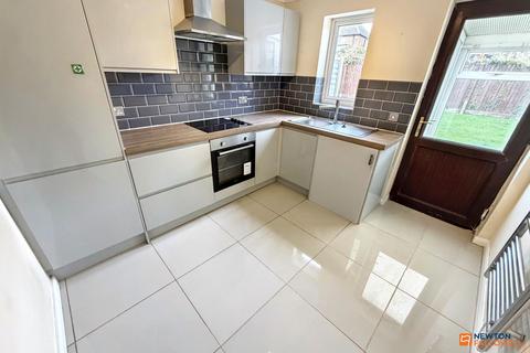 2 bedroom terraced bungalow for sale, Bradegate Drive, Dogsthorpe, Peterborough, PE1