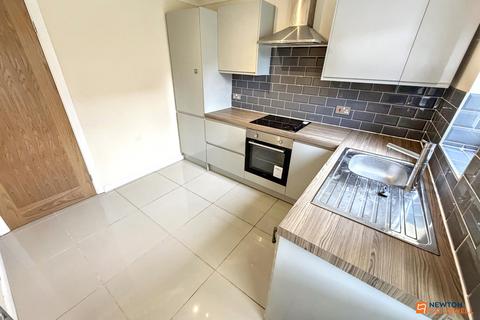 2 bedroom terraced bungalow for sale, Bradegate Drive, Dogsthorpe, Peterborough, PE1