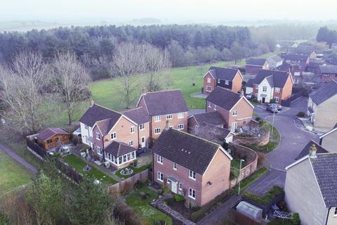 4 bedroom detached house for sale, Green Road, Haverhill, Suffolk