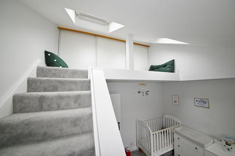 80 Second Cross Road, Twickenham, TW2 5RA