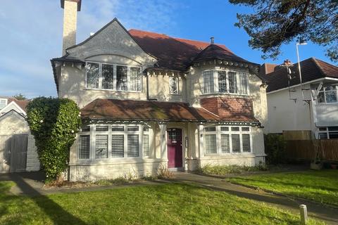 PERCY ROAD, BOURNEMOUTH - QUALITY ONE BEDROOM, FIRST FLOOR FLAT