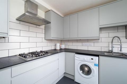 2 bedroom apartment for sale, Relko Gardens, Sutton