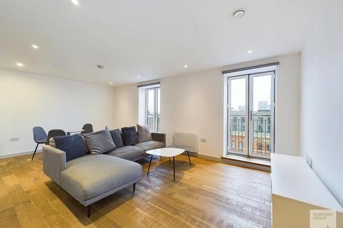 2 bedroom apartment to rent, Apt 22 :: One Cutting Room